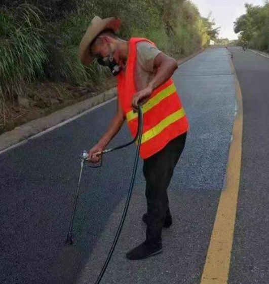 大足路面喷涂翻新彩色步道施工方案